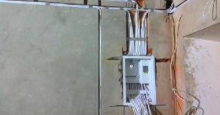 Электропроводка в доме + монтаж Ревда цена от 155 руб. м.п.